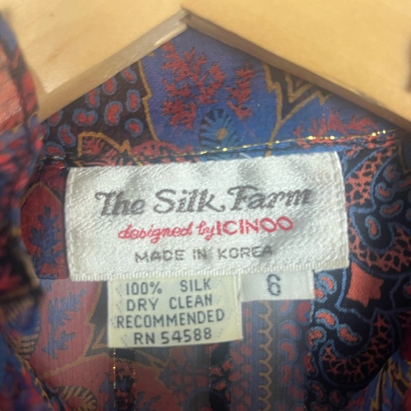 1970s Vintage The Silk Farm sheer silk button front blouse size 6 - Picture 7 of 11